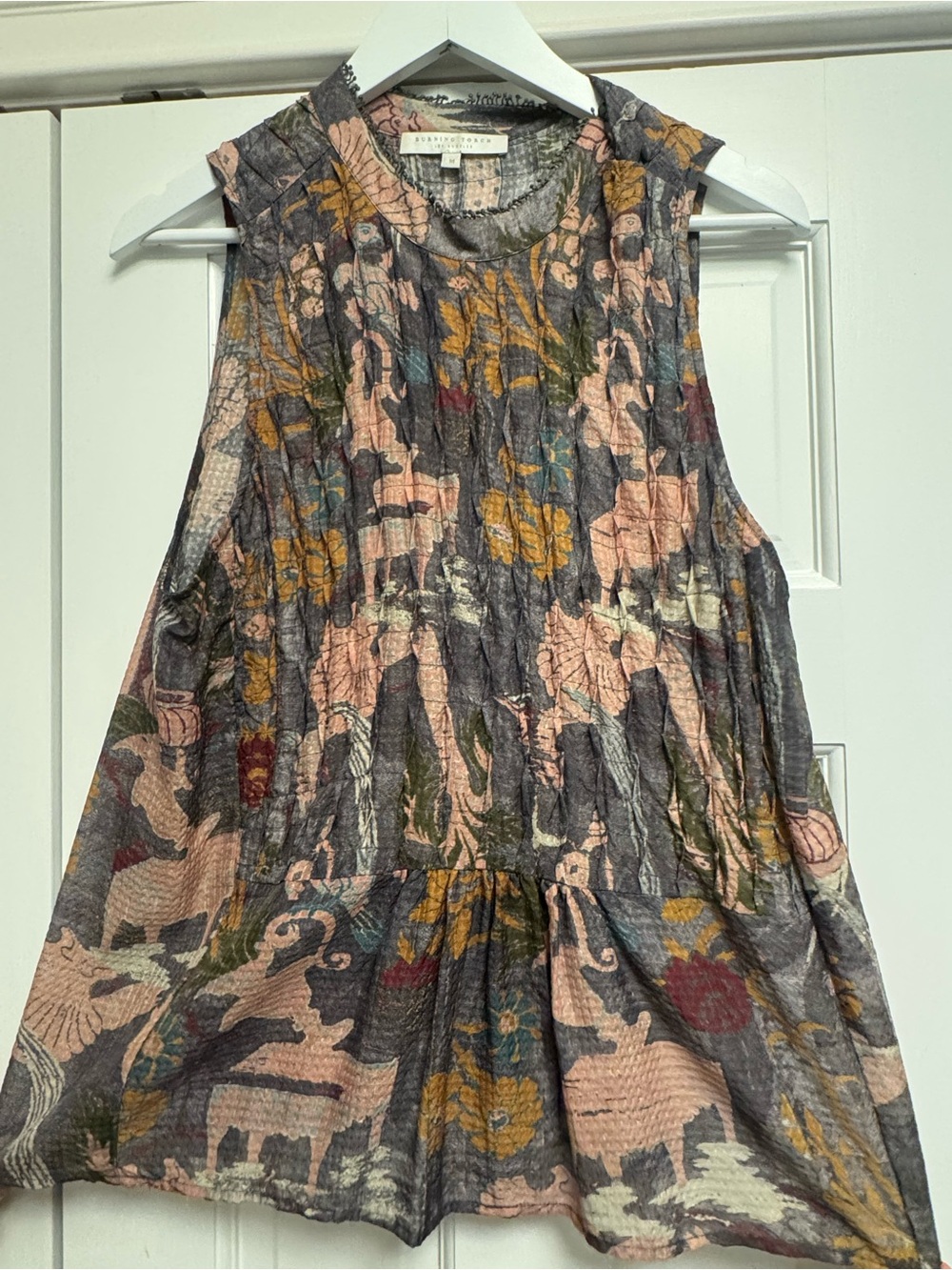 Burning Torch Sleeveless Floral Peplum Tank in Gray and Pink